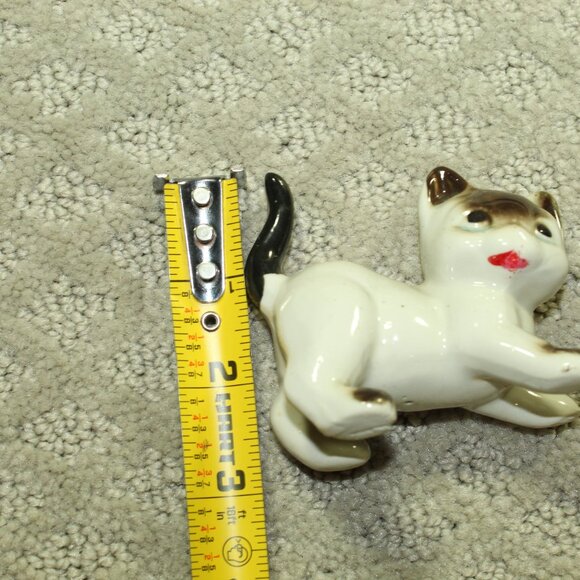 Simple Vintage 3" Glazed Ceramic Siamese Cat Figurine - Picture 5 of 6